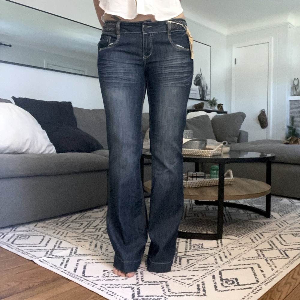 BRIDED WAIST FLARE DENIM JEAN